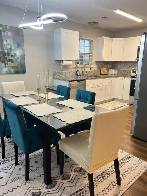 Queen City Family-Friendly Entire House, Charlotte Ngoại thất bức ảnh