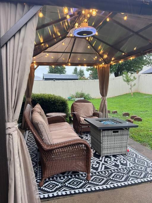 Queen City Family-Friendly Entire House, Charlotte Ngoại thất bức ảnh