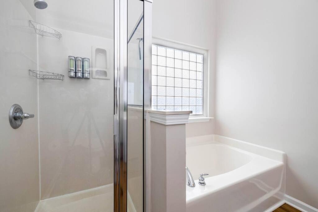 Queen City Family-Friendly Entire House, Charlotte Ngoại thất bức ảnh
